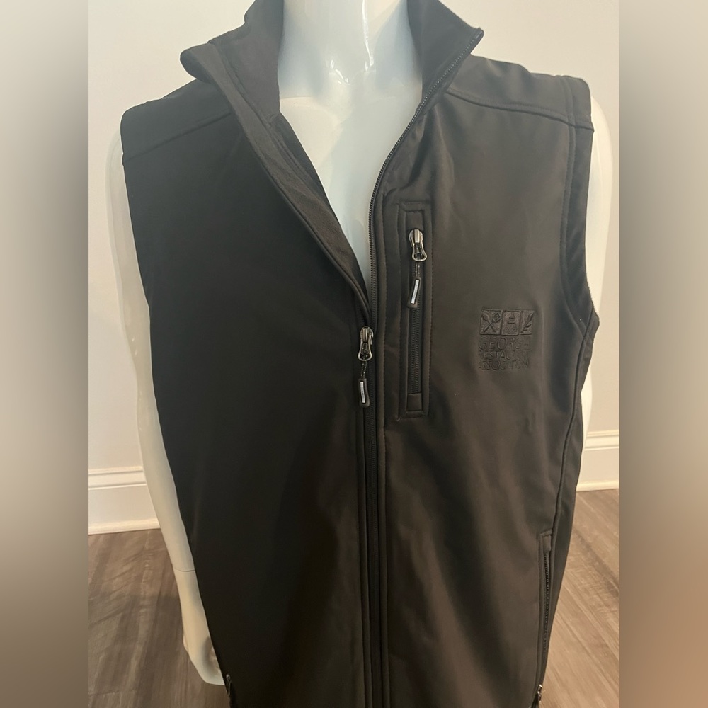 Edwards Vest - Picture 3 of 15